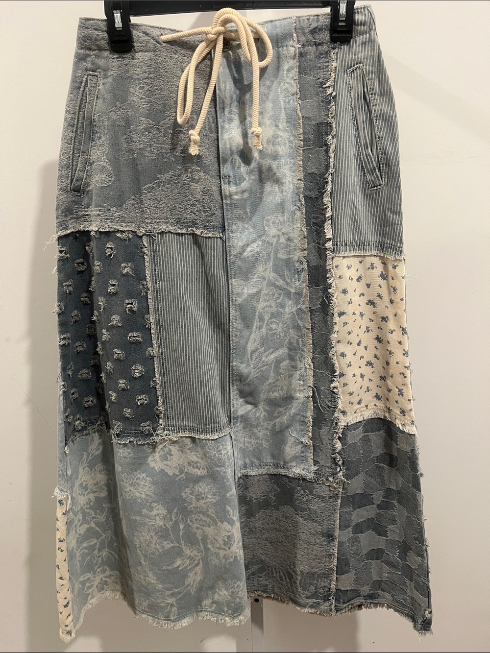 POL Denim Floral Print Patchwork Detail Maxi Skirt  Size S 17’ NWOT - Picture 3 of 3